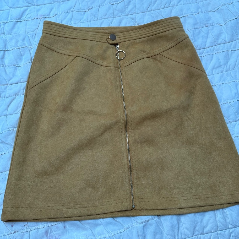 Boutique suede skirt